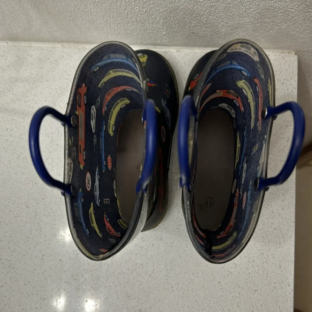 🦋 Kids' Blue Car Vehicle Pattern Light Up Rain Boots for boys size 11